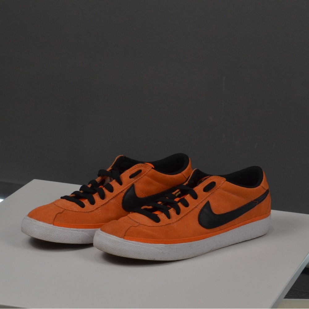 Nike SB Orange Bruin low
